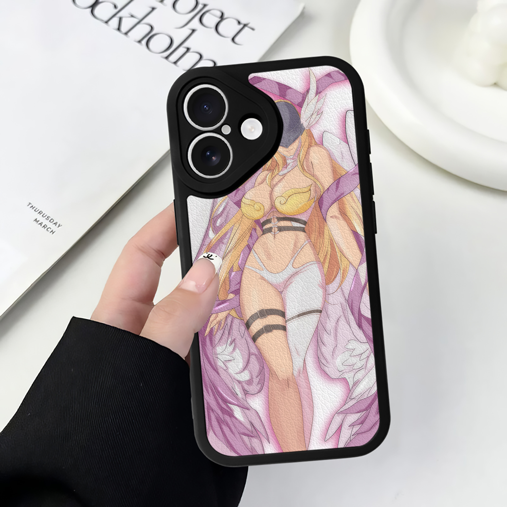 （画像用） Digimon デジタルモンスター/デジモン 【iPhone 16シリーズ対応】シリコンスマホケース（レザー調） 材質：シリコン
